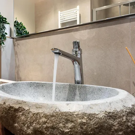 Elegant Design Apartmentduomo-naviglia/c E Wi-fi דירה